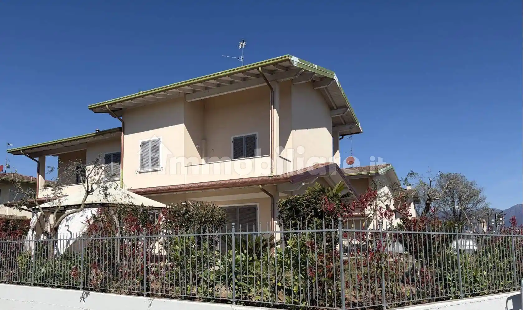 Villa in affitto a Manerba del Garda