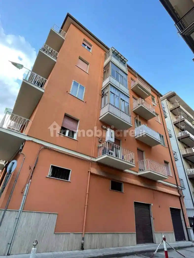 Quadrilocale via Giosuè Carducci 62, A. Annarumma, A. Gasperi, F. Tedesco, Avellino - foto 2