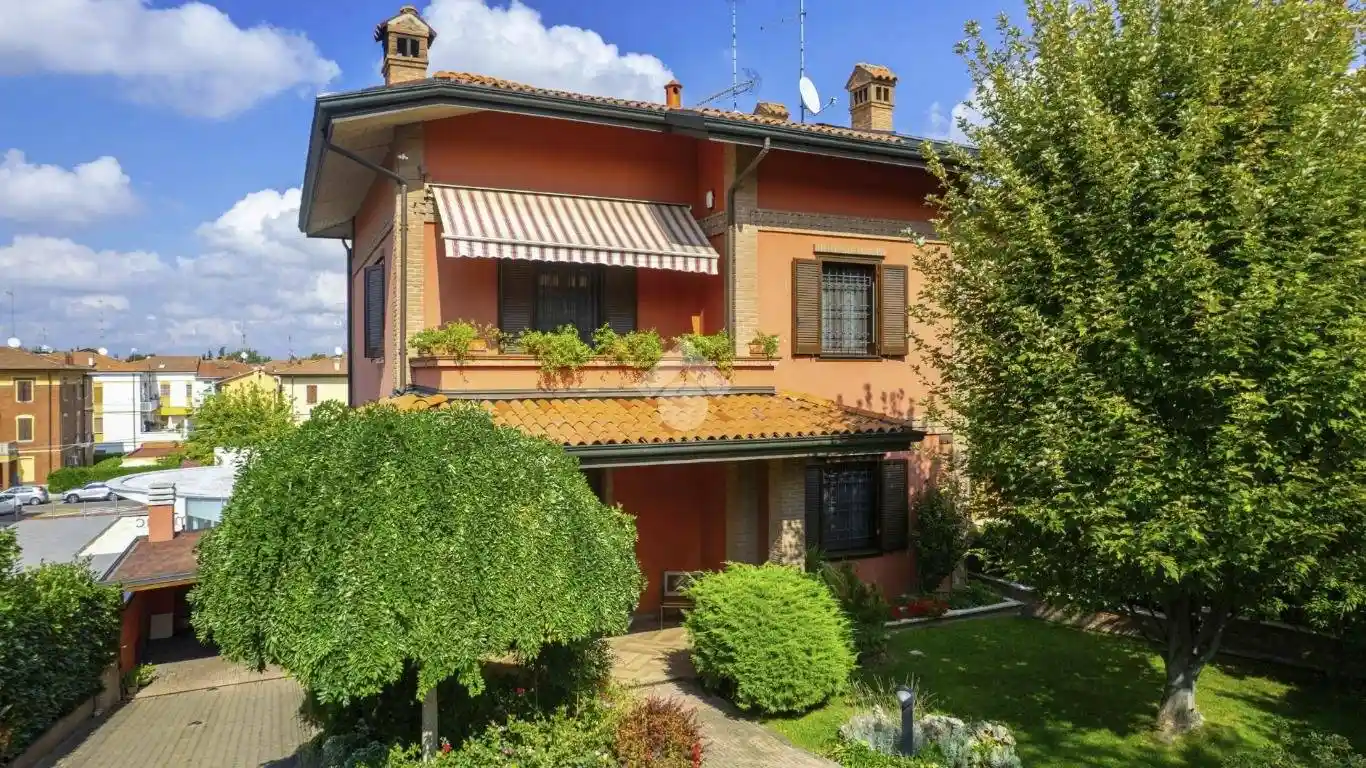 Villa in vendita a Maranello