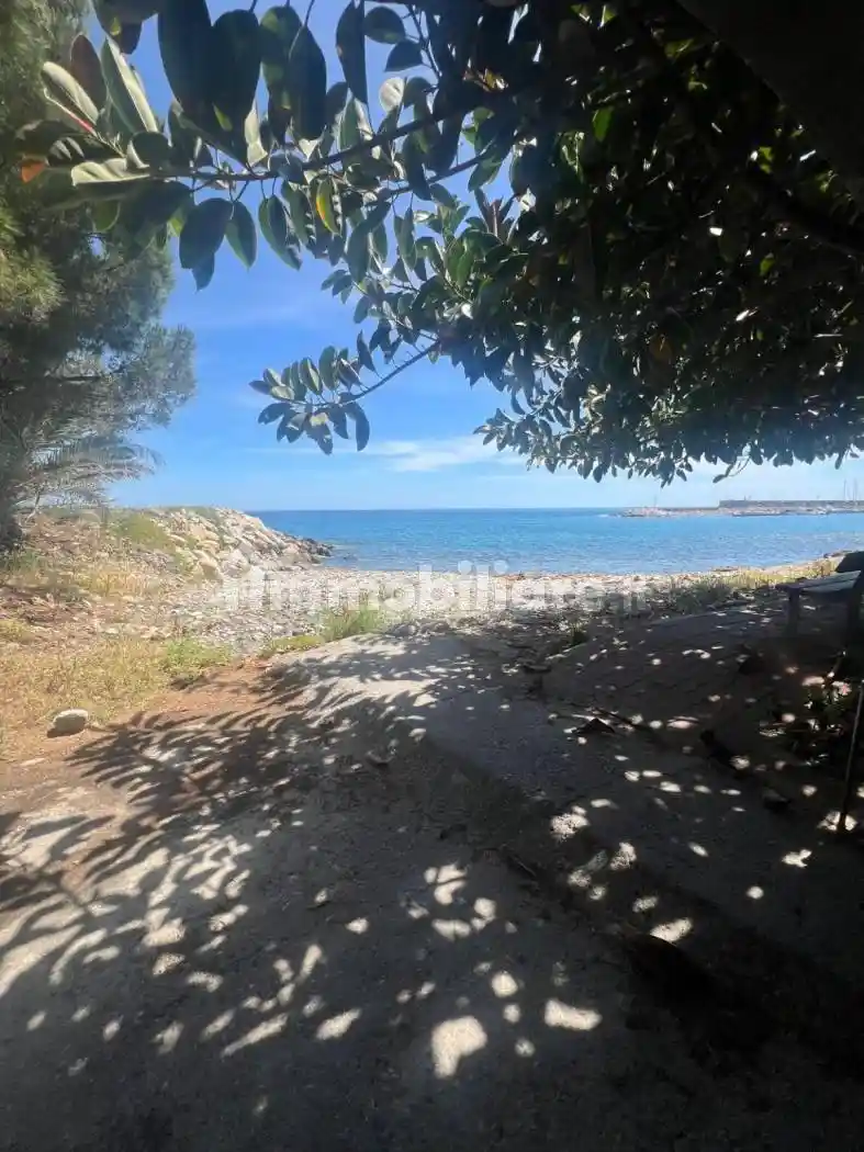 Villa in vendita a Bordighera