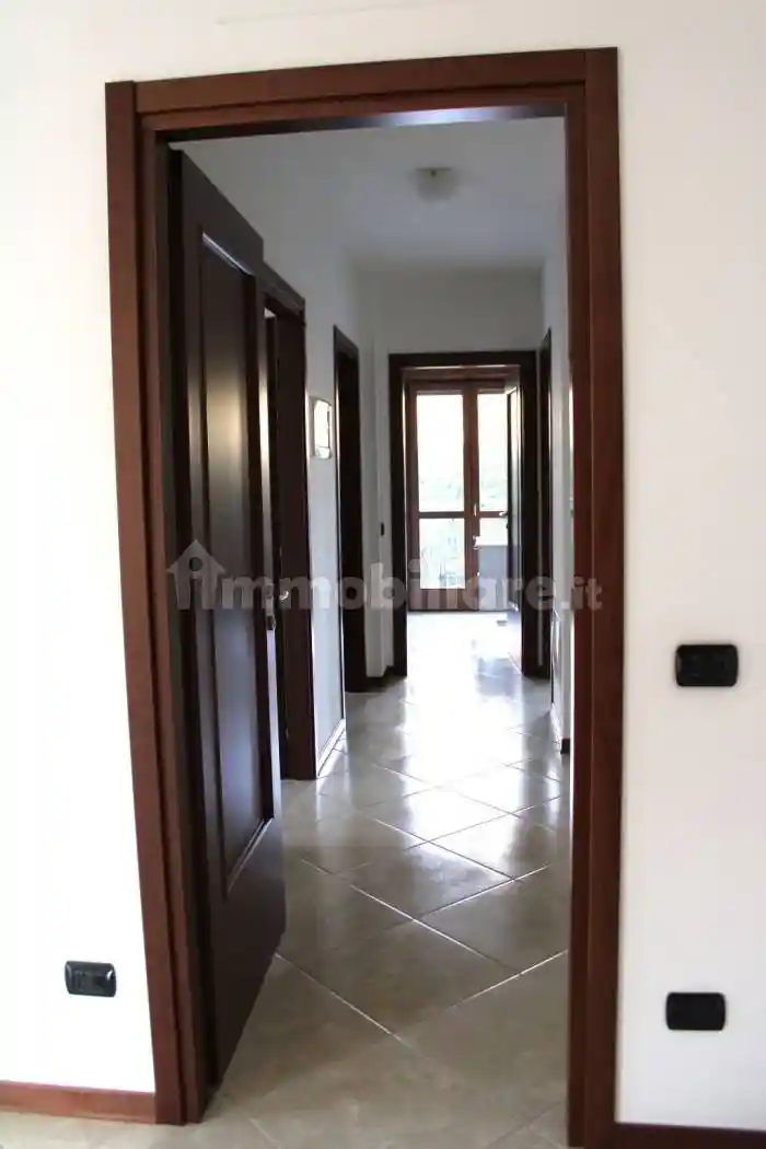 Trilocale via San Francesco d'Assisi 16, Centro, Varese - foto 4