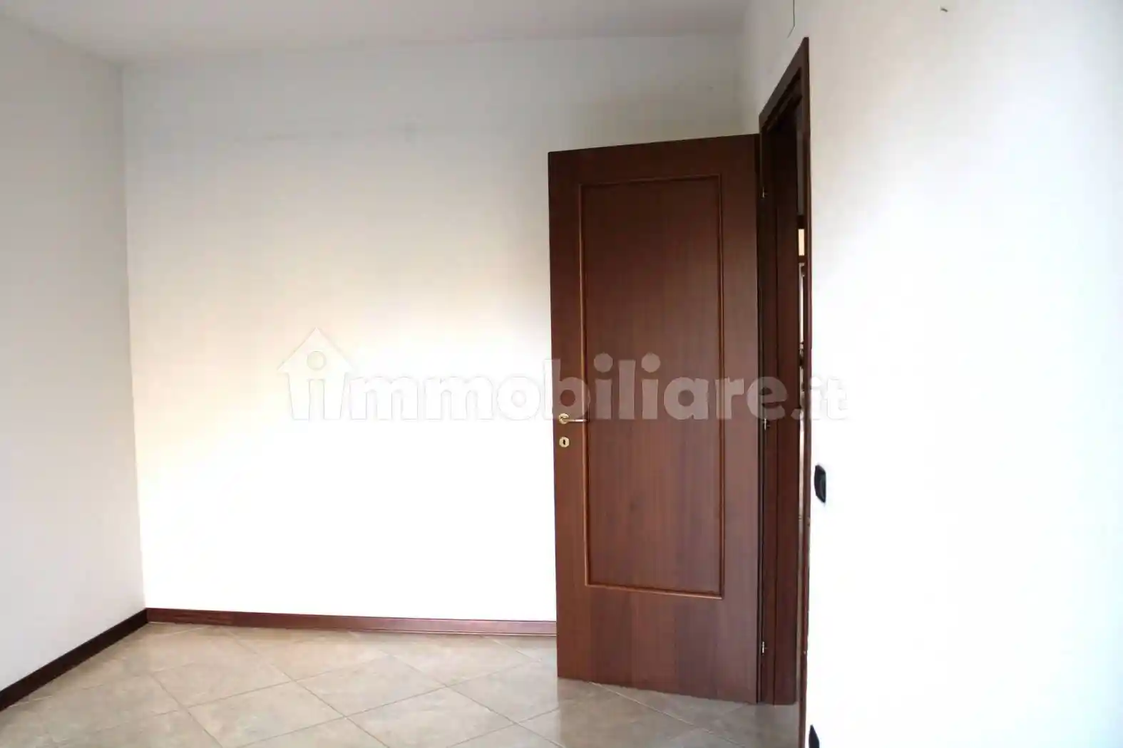 Trilocale via San Francesco d'Assisi 16, Centro, Varese - foto 5