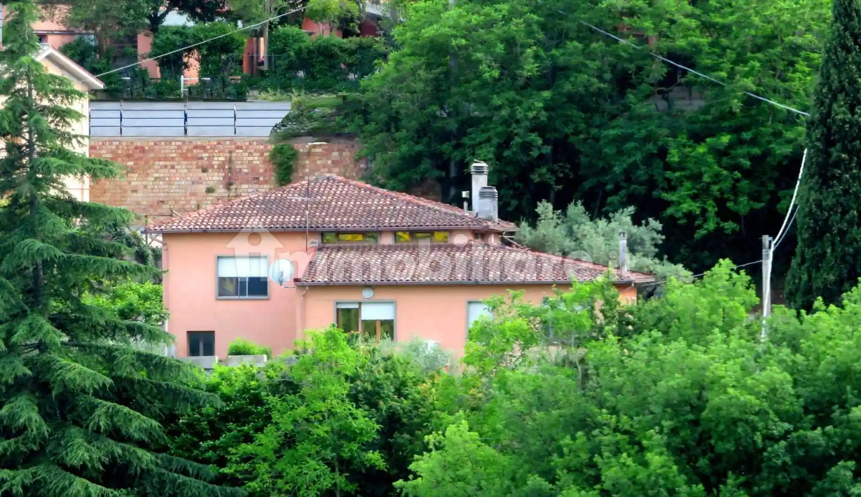 Villa in vendita a San Severino Marche