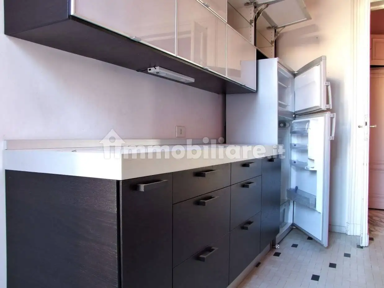 Appartamento via Cipriano Villani 14, Centro Storico, Biella - foto 5