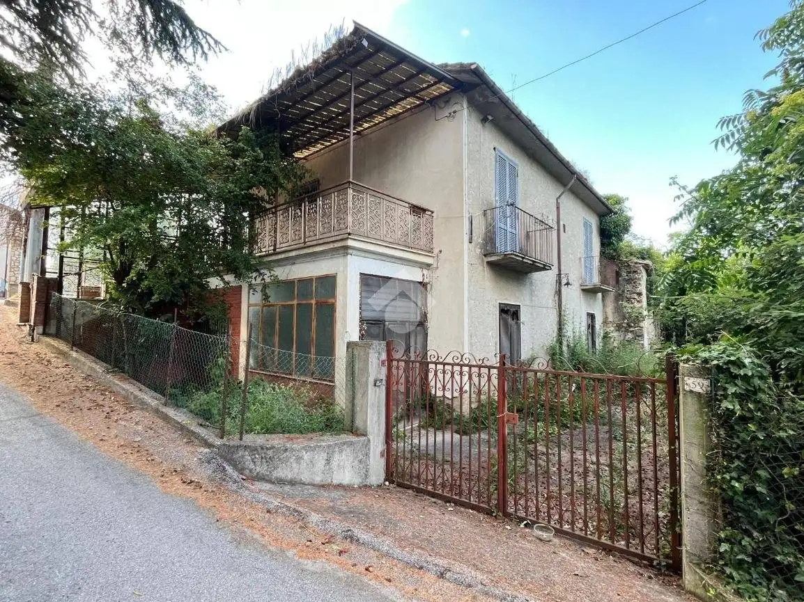 Casa indipendente in vendita a Pietradefusi