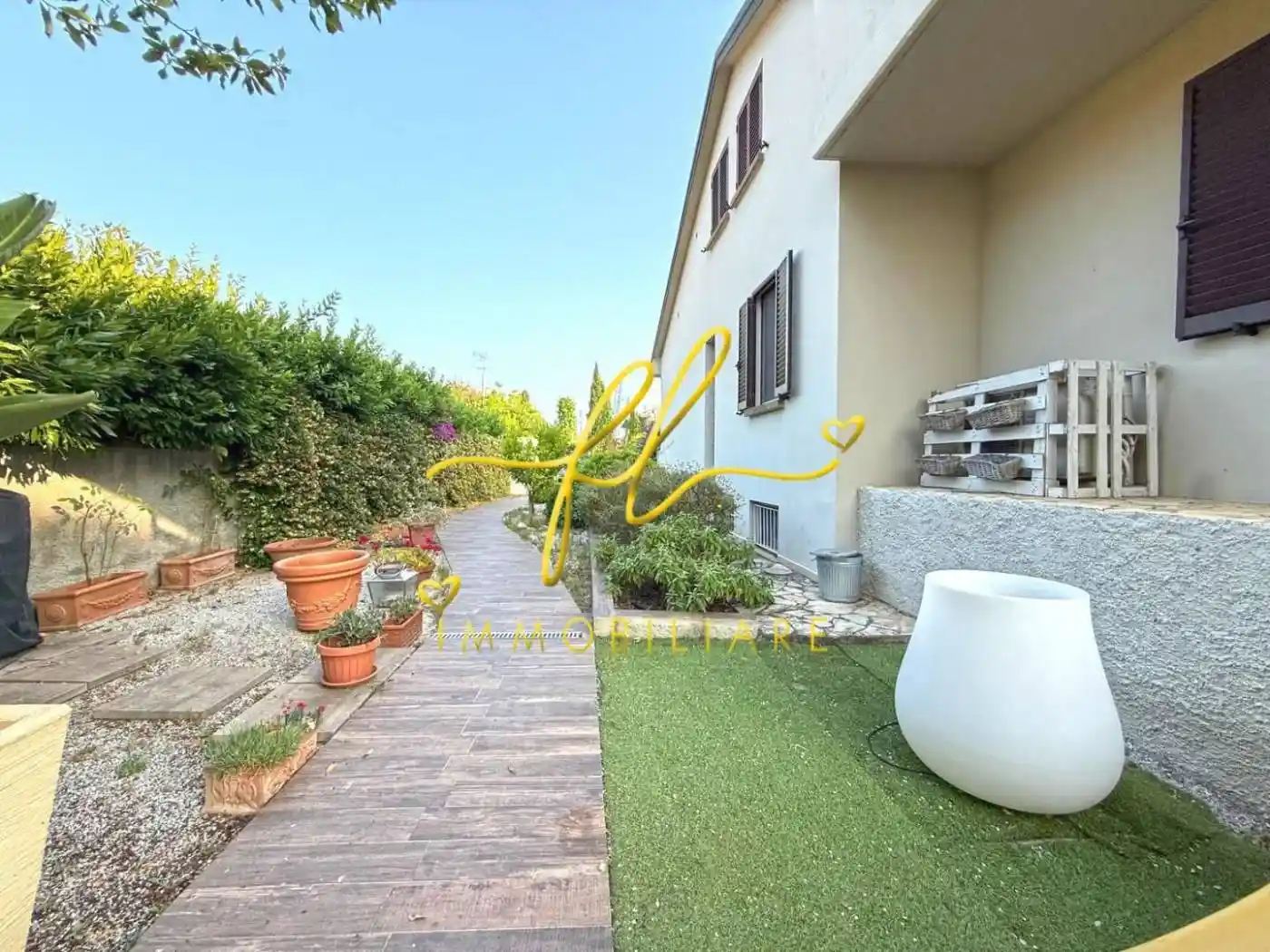 Appartamento in vendita a Cecina