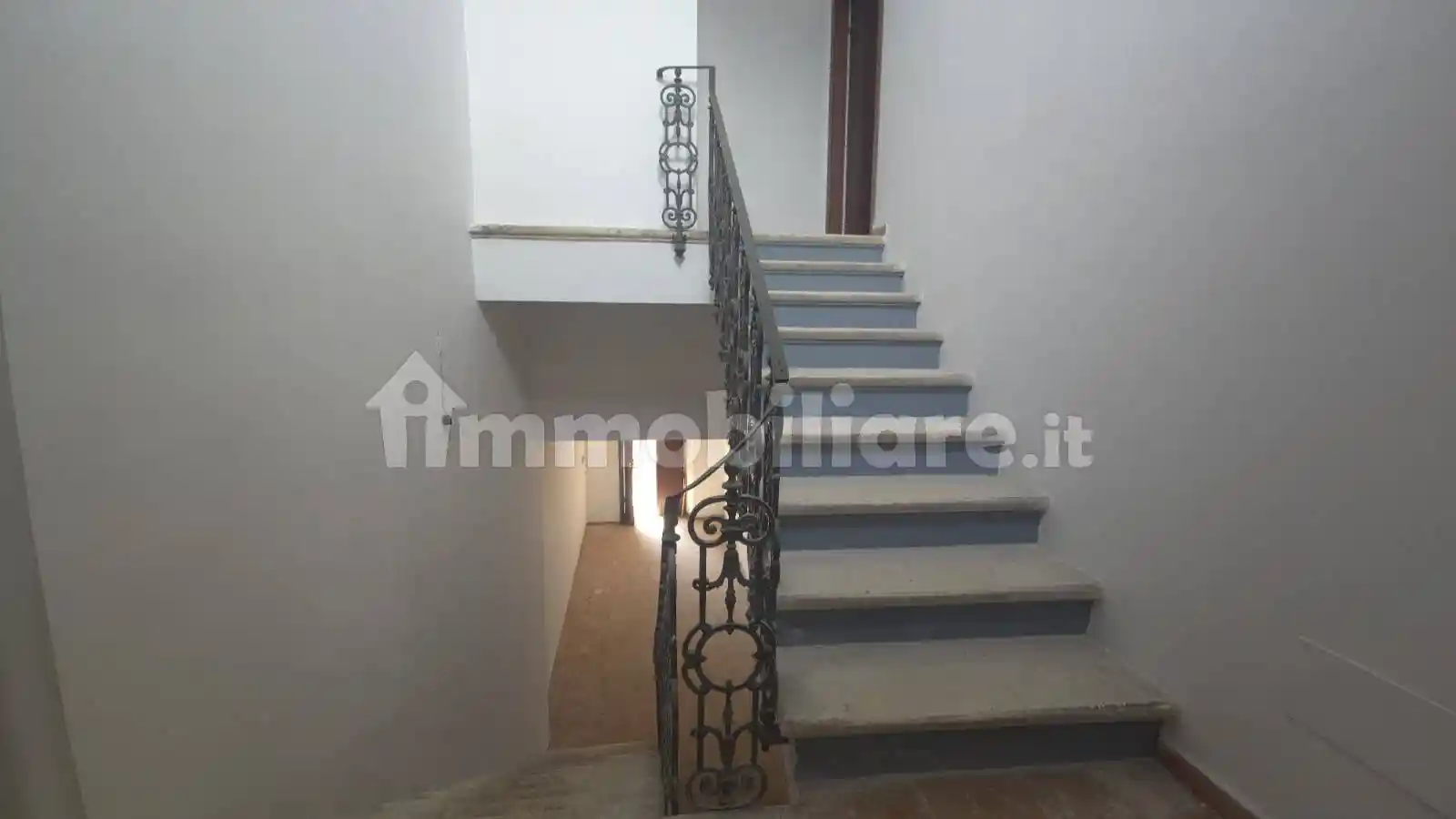 Palazzo - Edificio in Vendita - foto 5