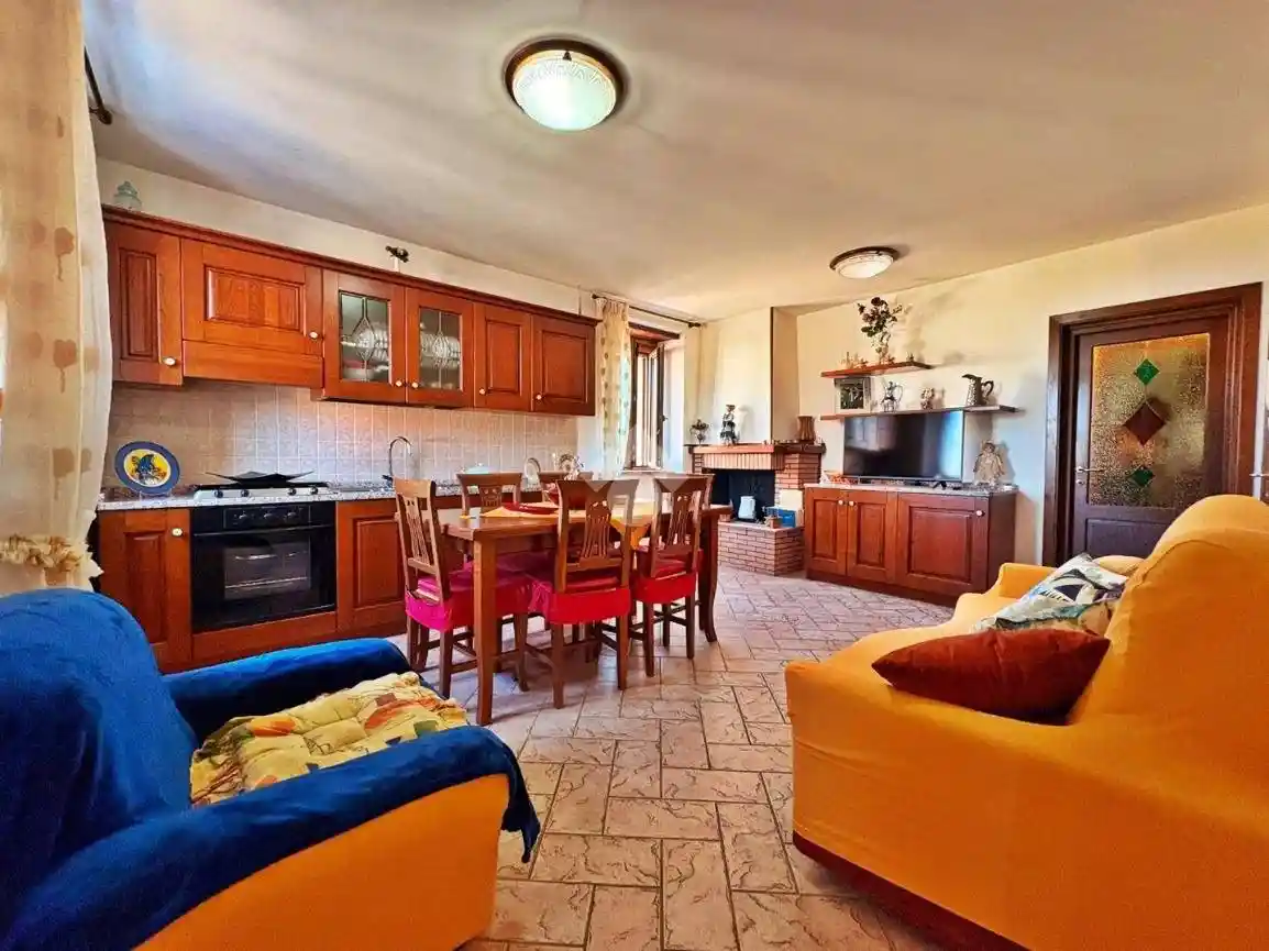 Casa indipendente in vendita a Gualdo Tadino