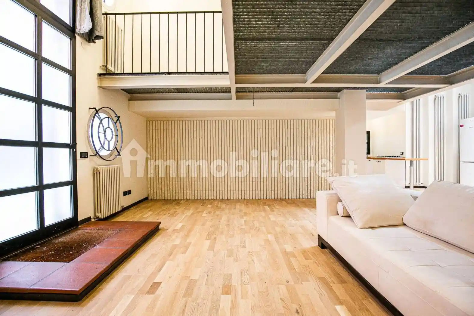 Loft, buono stato, su più livelli, Corso San Gottardo, Milano - foto 2