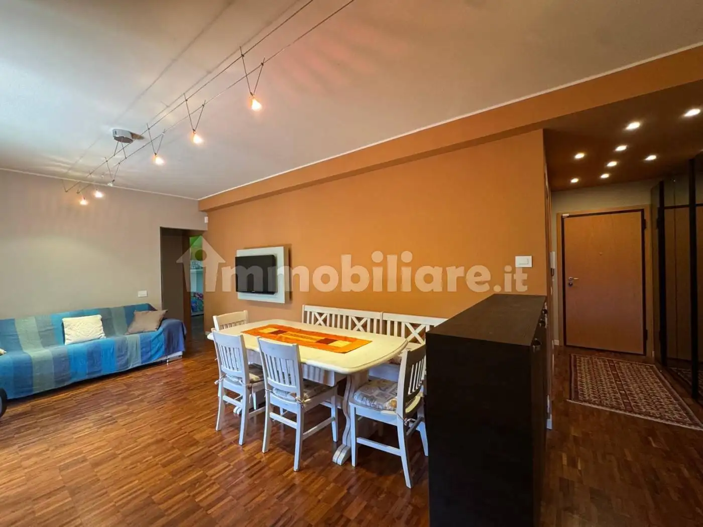 Trilocale via Papa Giovanni XXIII 36, Centro, Castione della Presolana - foto 2