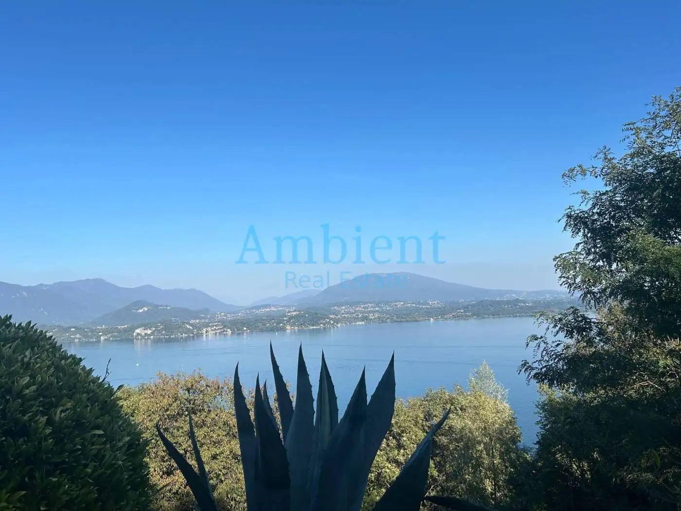 Villa unifamiliare via Pore Musolischvili, Belgirate - foto 3