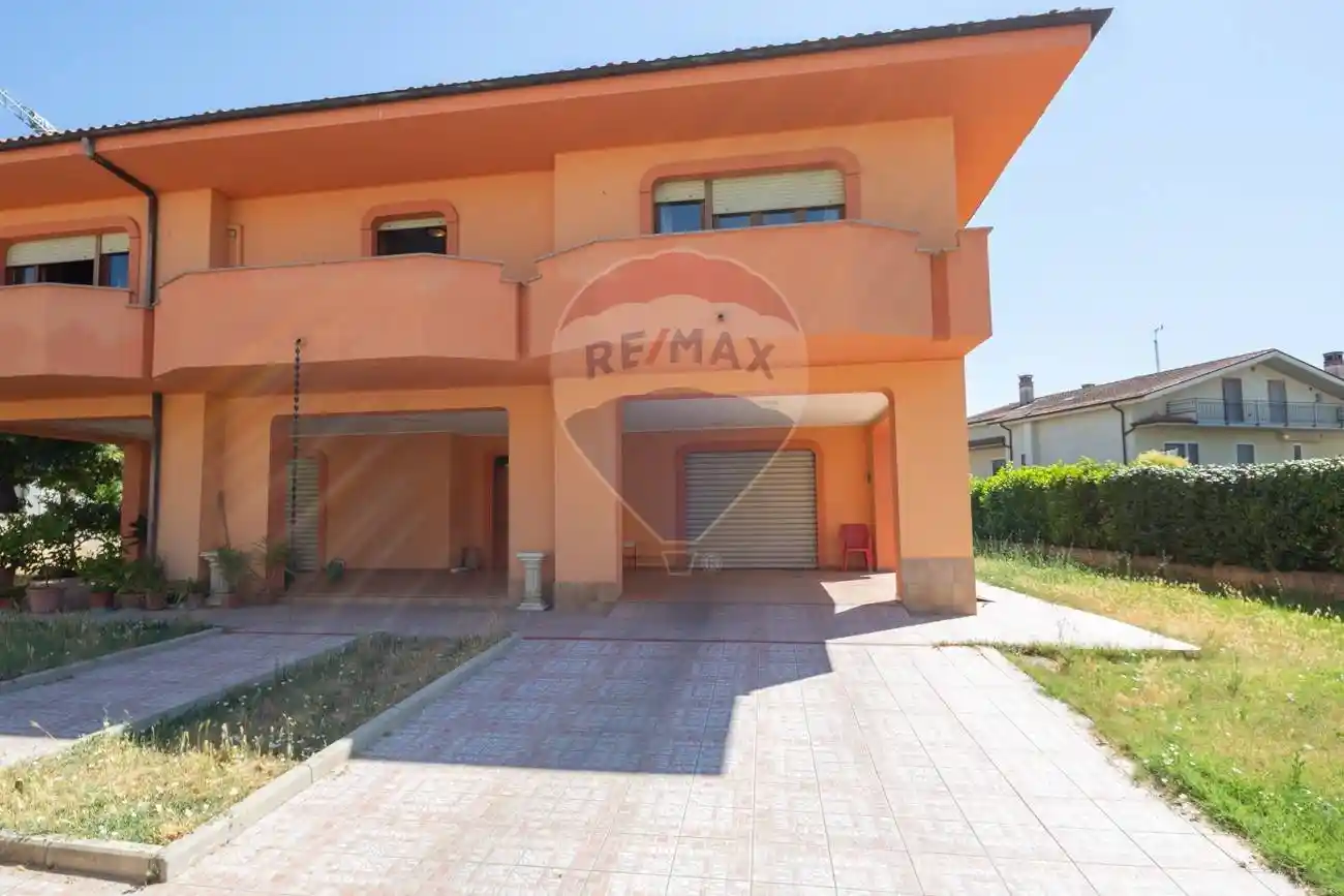 Villa unifamiliare via Sangro 38, Brecciarola, Chieti - foto 4