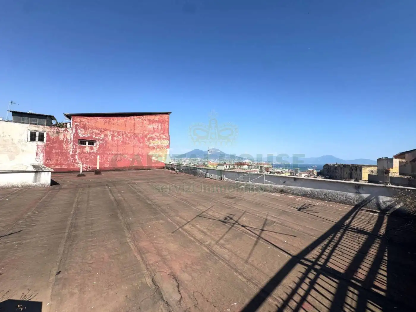 Appartamento in vendita a Napoli