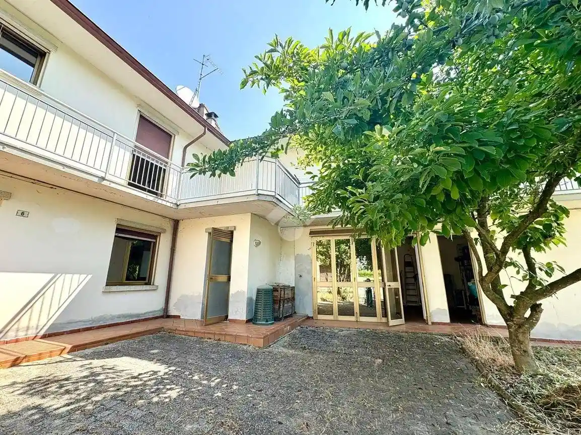 Villa in vendita a Vernasca