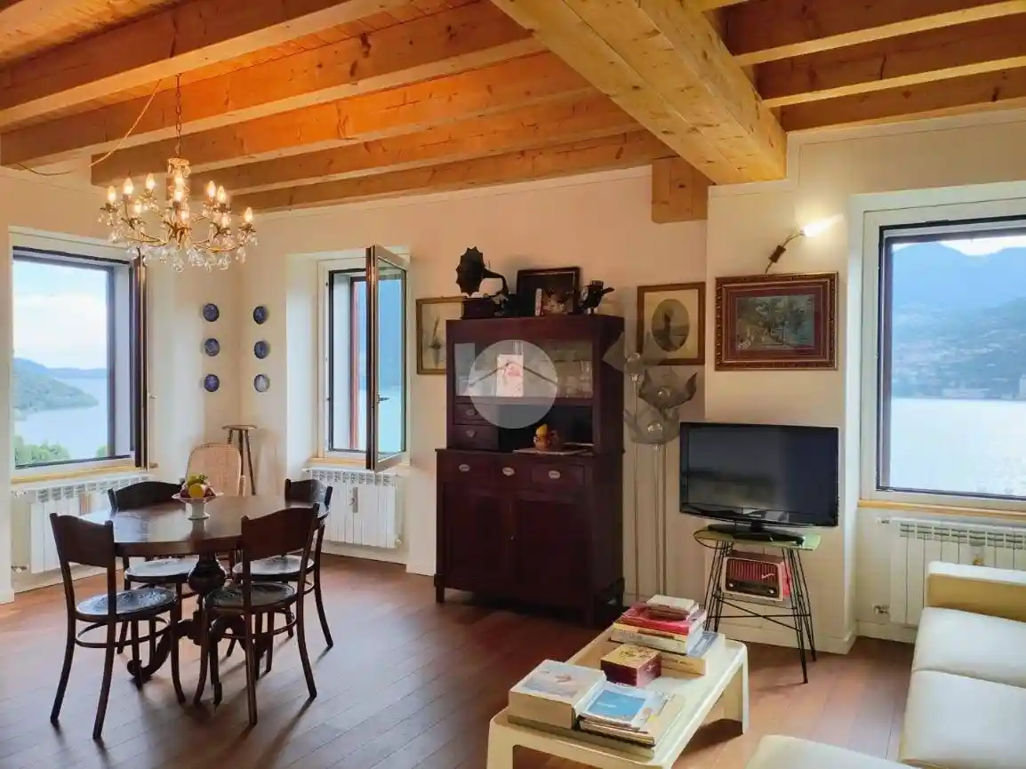 Appartamento in vendita a Monte Isola