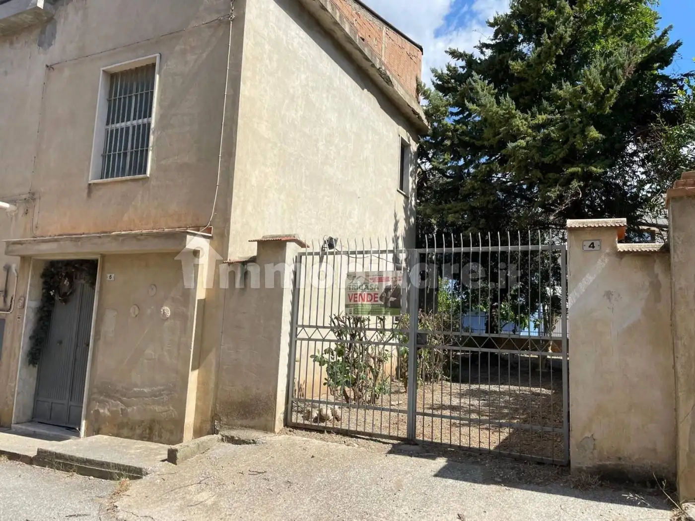 Palazzo - Edificio in vendita a Cassano all'Ionio