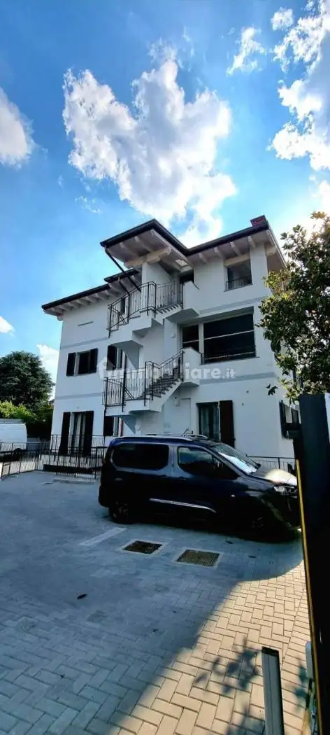 Appartamento in vendita a Seregno