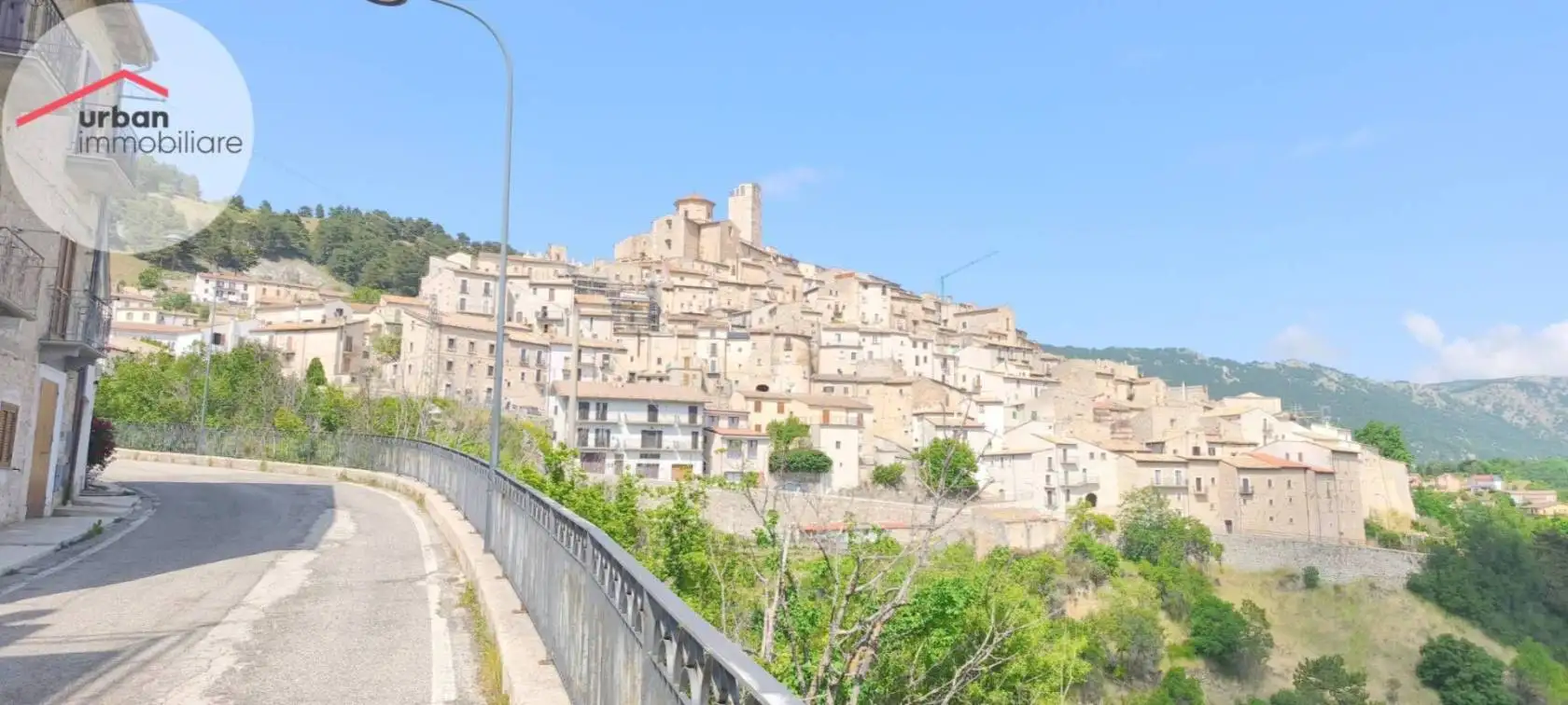 Casa indipendente in vendita a Castel del Monte