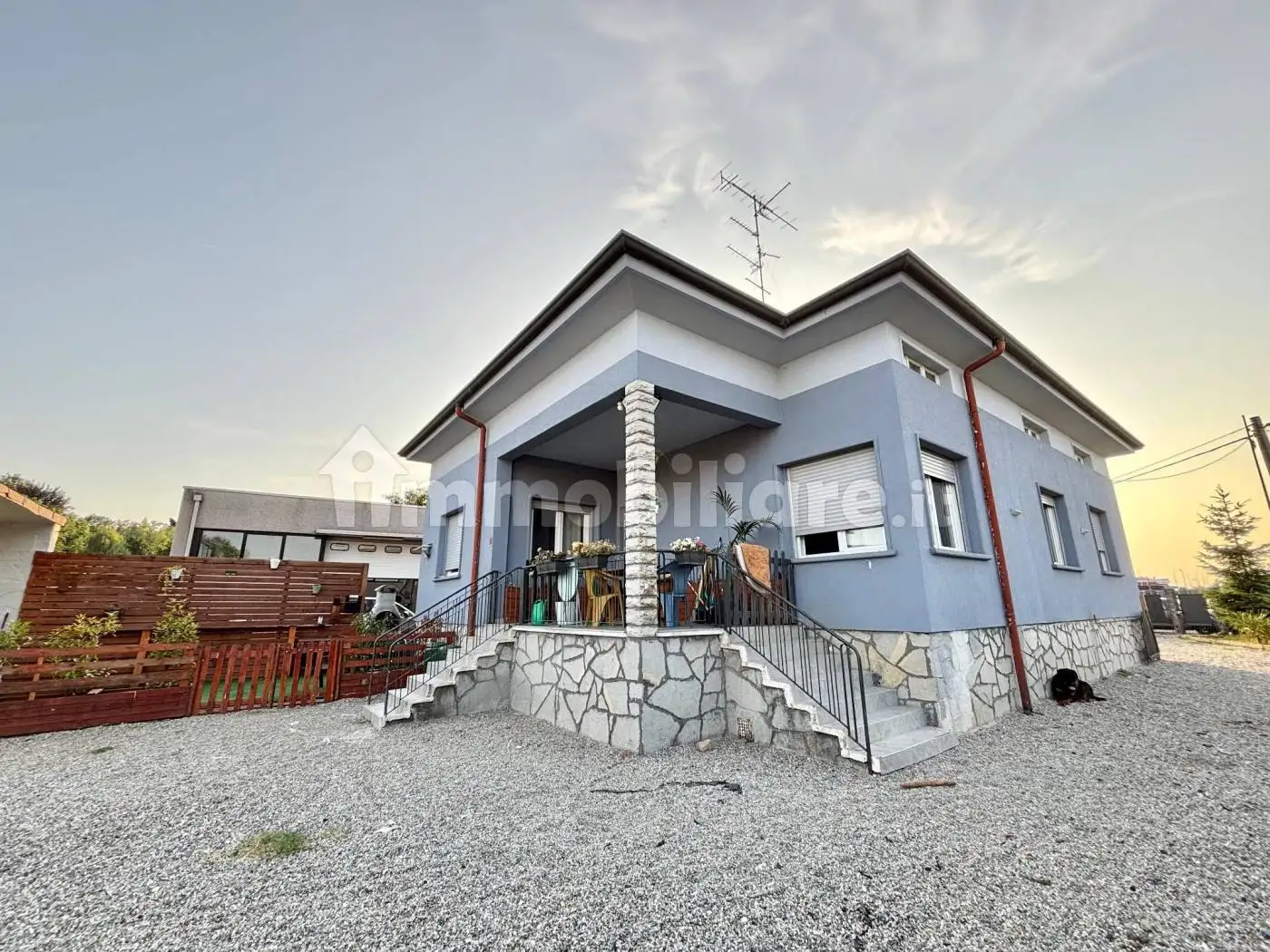 Villa in vendita a Vertemate con Minoprio