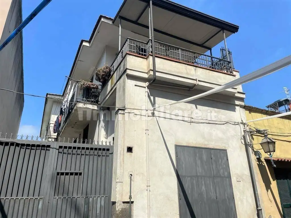 Casa indipendente in vendita a Pomigliano d'Arco