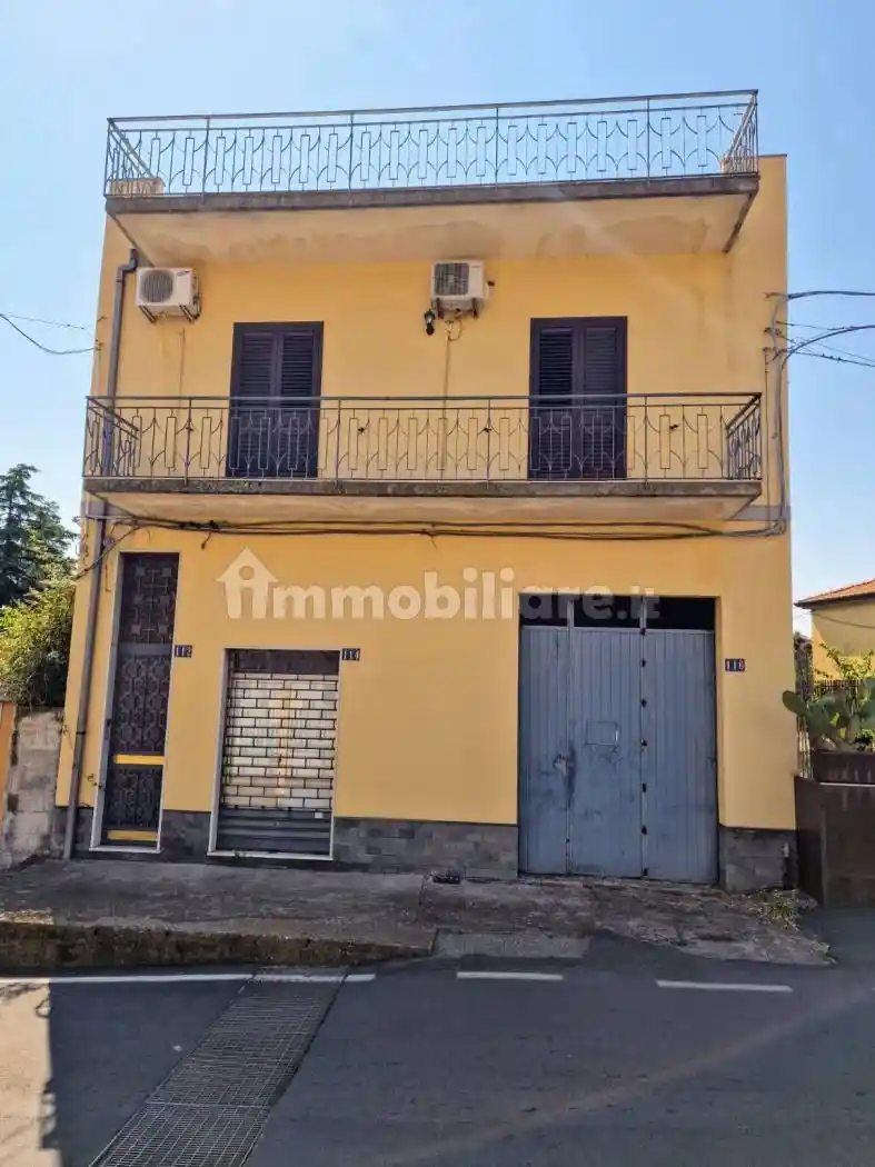 Casa indipendente in vendita a Santa Venerina