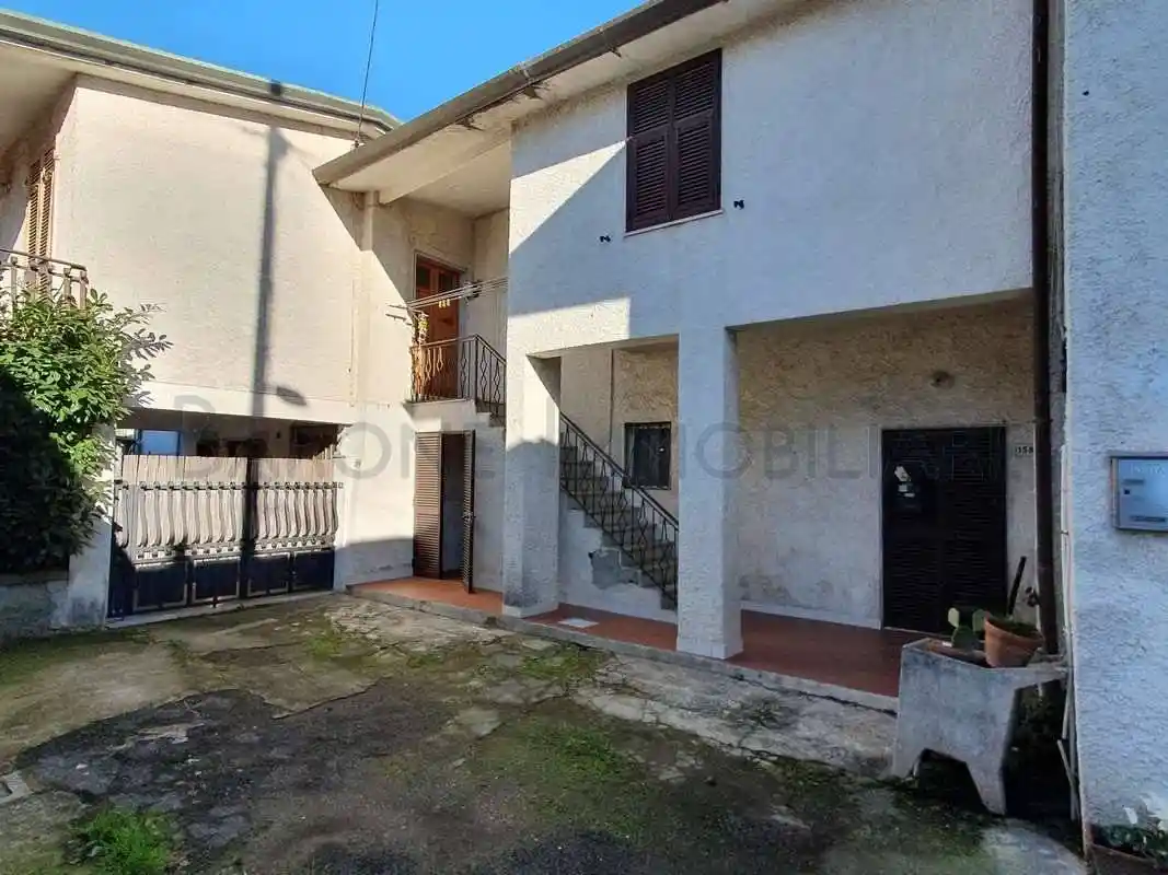 Appartamento in vendita a Massa