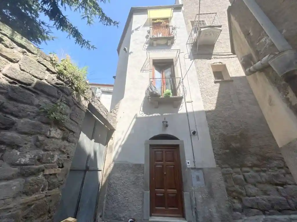 Casa indipendente in vendita a Viterbo