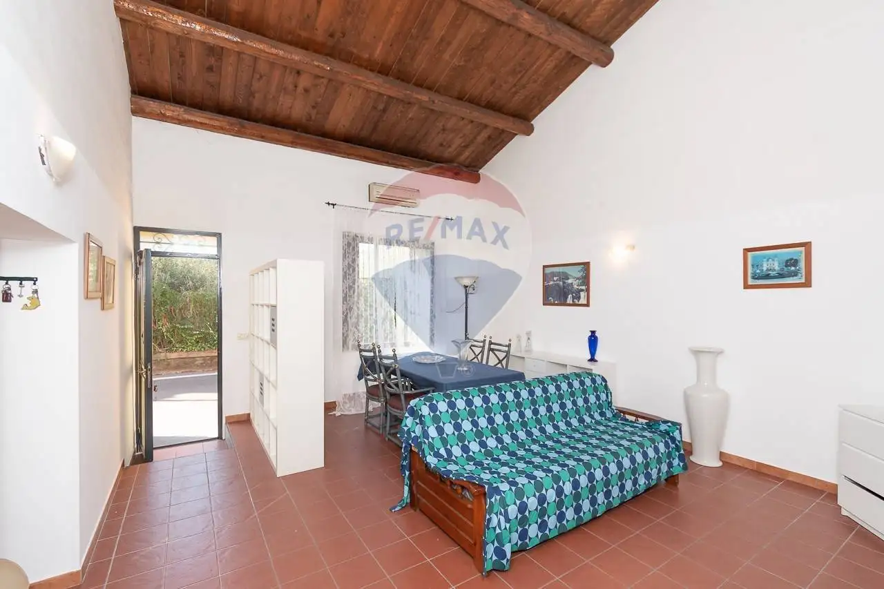 Casa indipendente in affitto a Catania