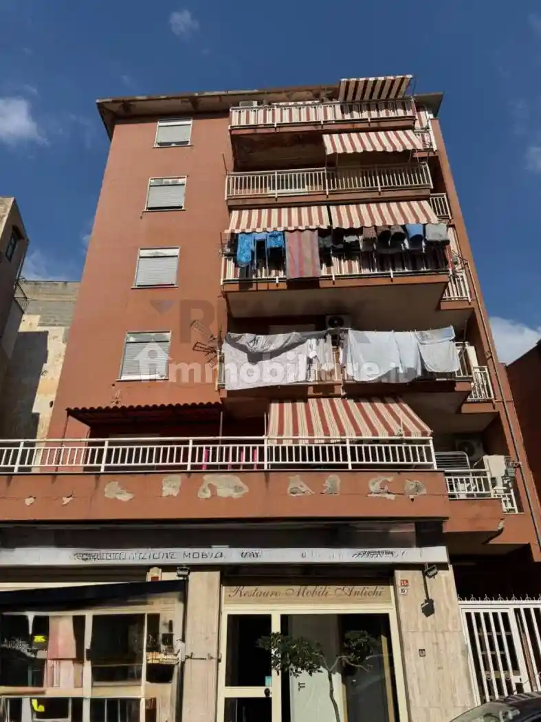 Appartamento in vendita a Palermo
