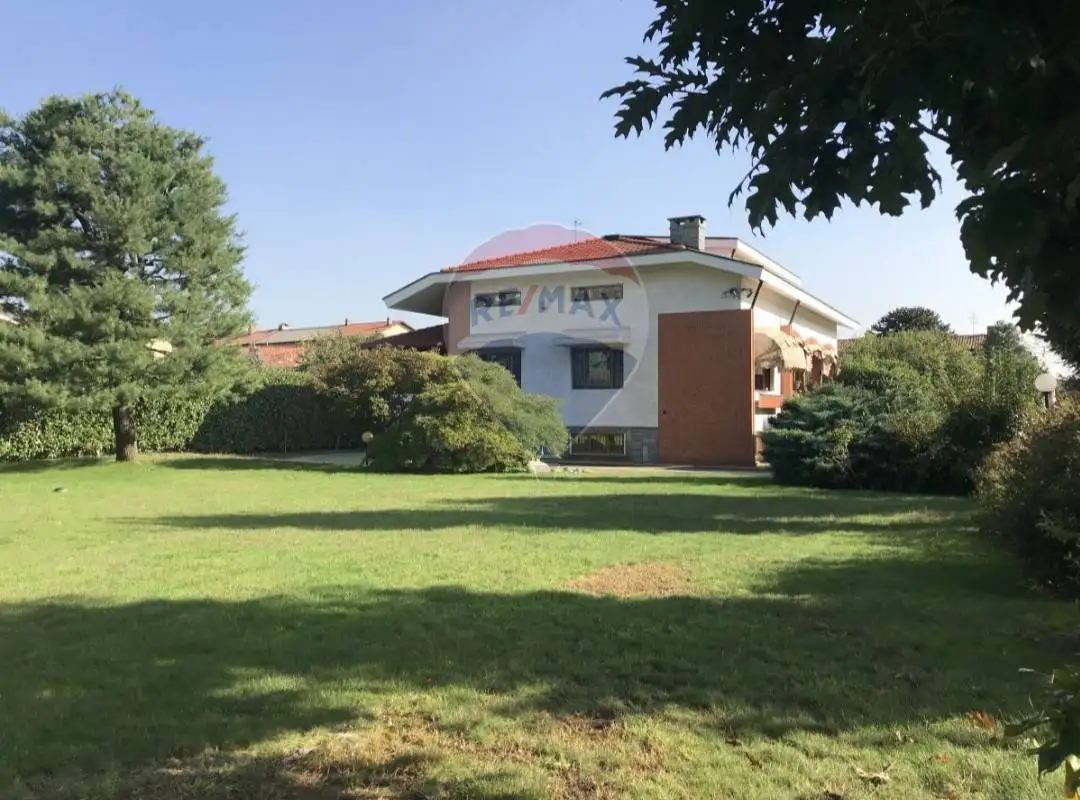 Villa in vendita a Feletto