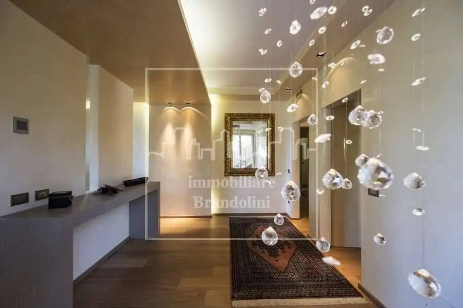 Appartamento in vendita a Varese