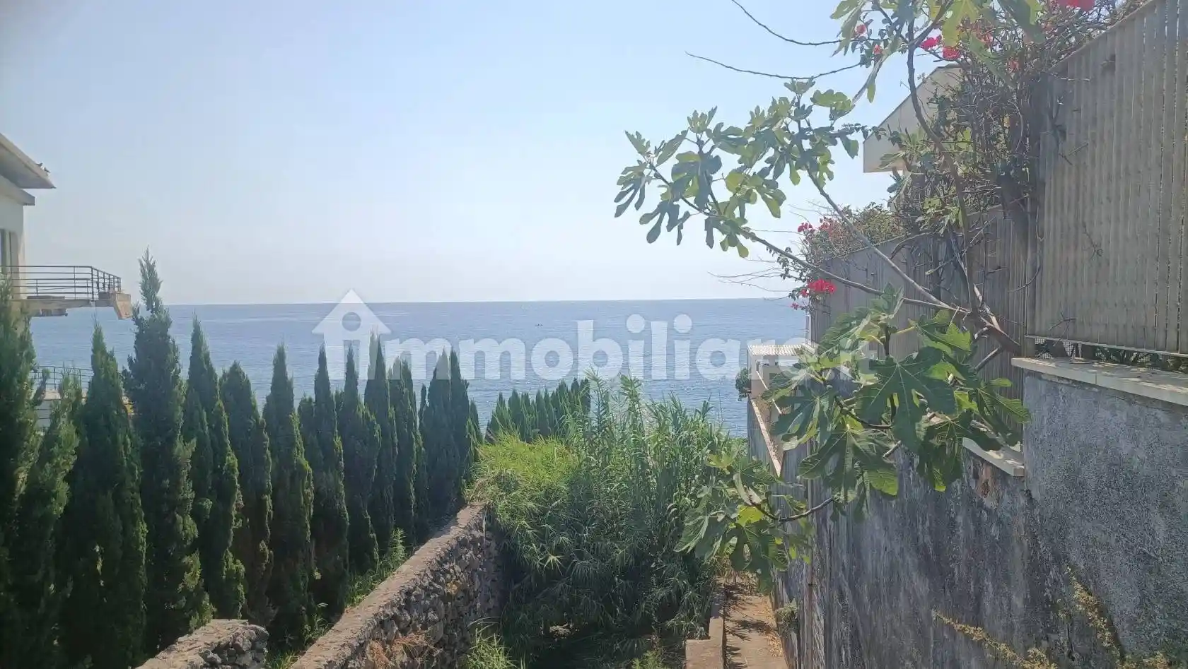 Appartamento in vendita a Aci Castello