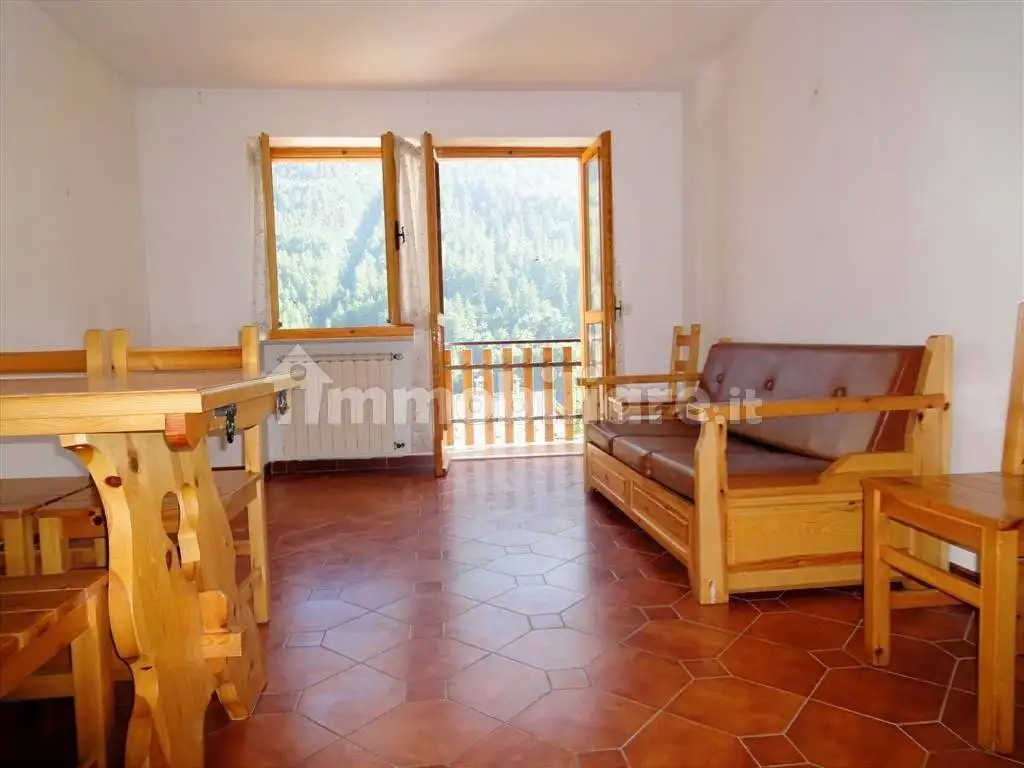 Appartamento in vendita a Pontechianale