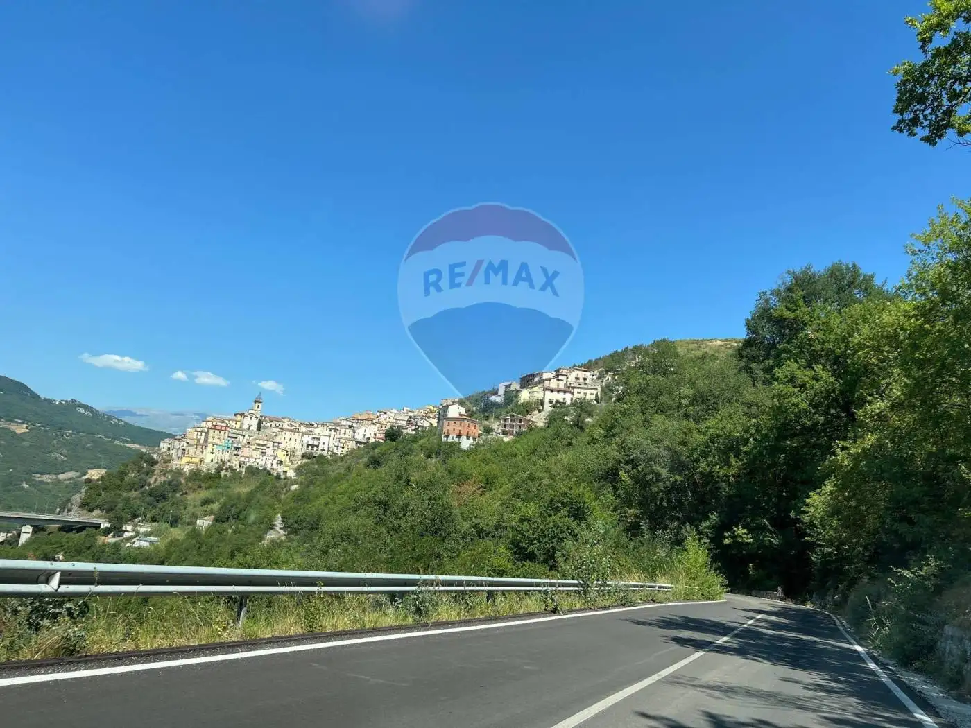 Terratetto plurifamiliare 329 m², buono stato, Colledimezzo - foto 3