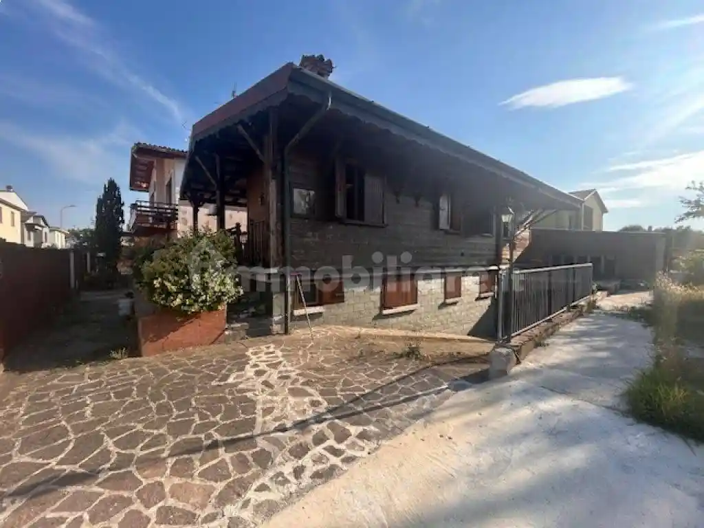 Villa in vendita a Castiglione d'Adda