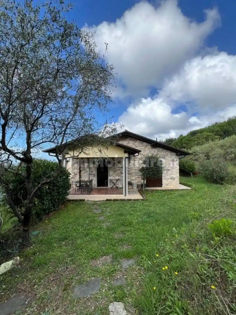 Villa in vendita a Camaiore