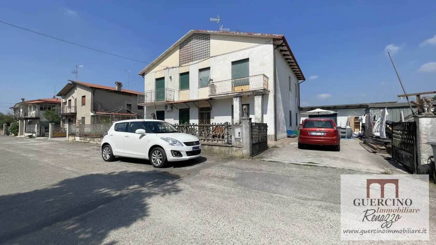 Villa in vendita a Cento