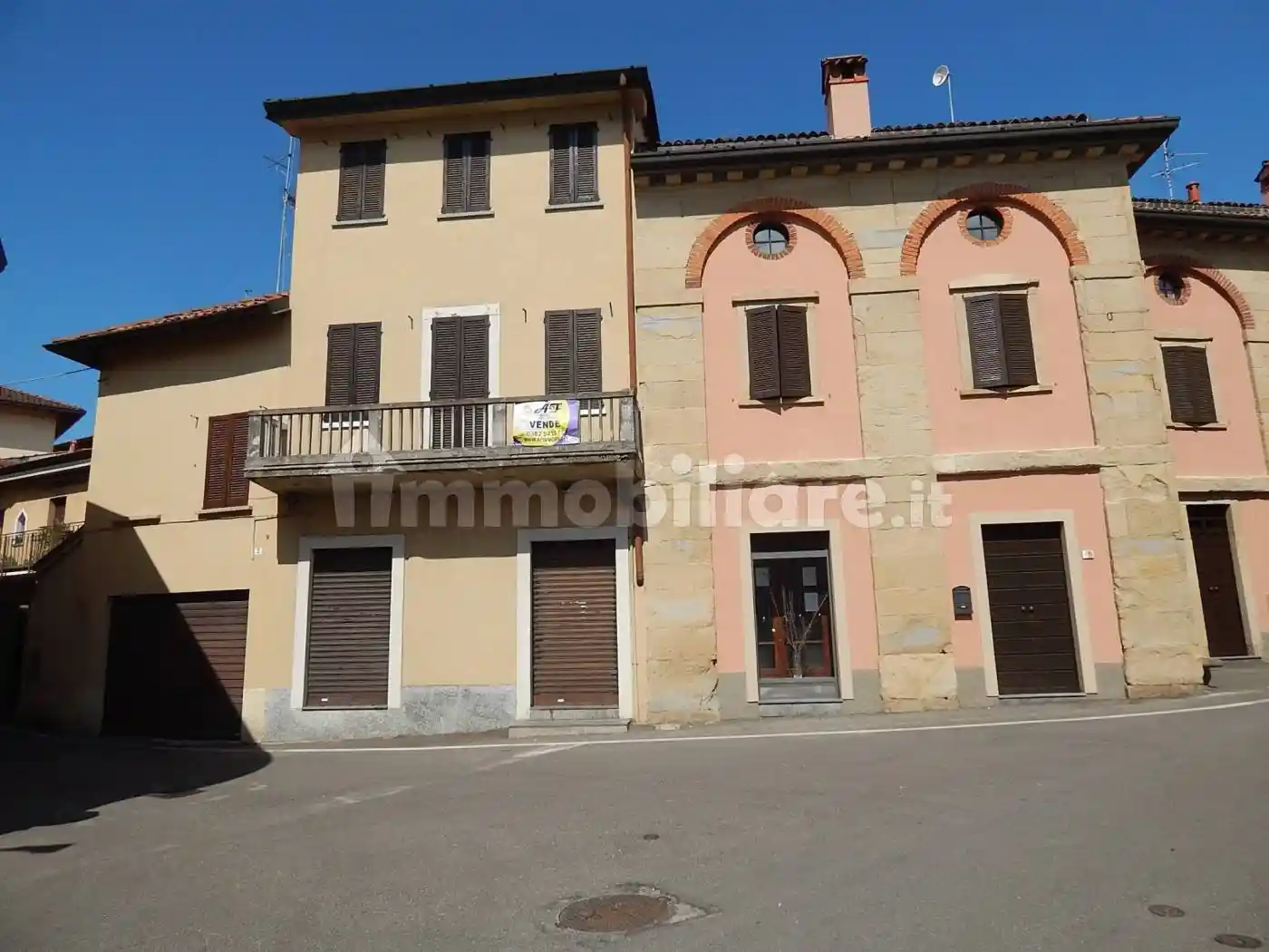 Casa indipendente in vendita a Besana in Brianza