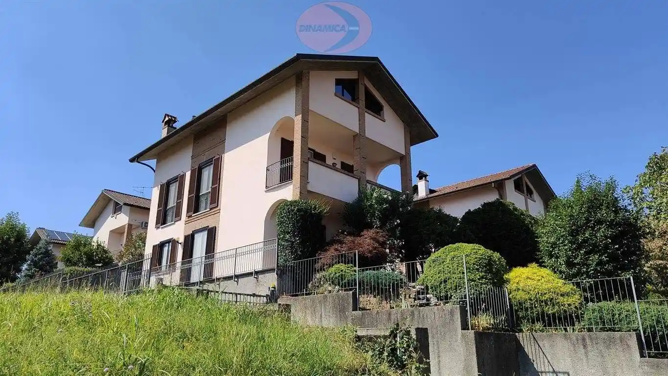 Villa in vendita a Triuggio