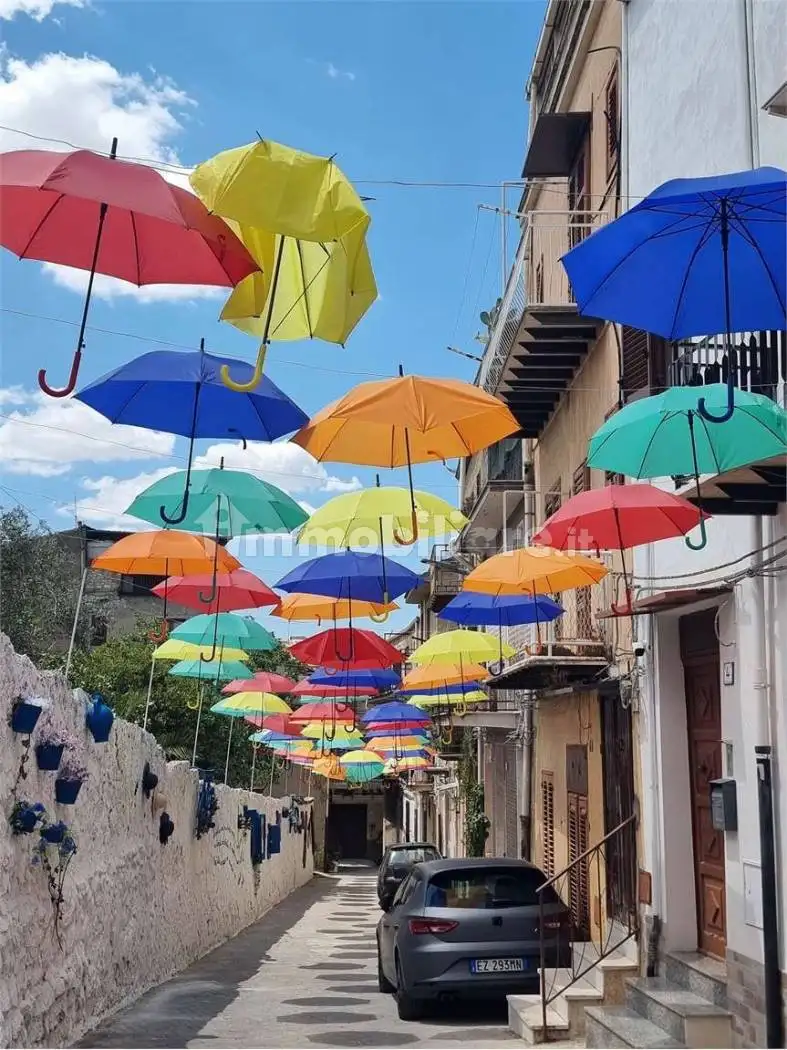 Quadrilocale 200 m², Campofranco - foto 2