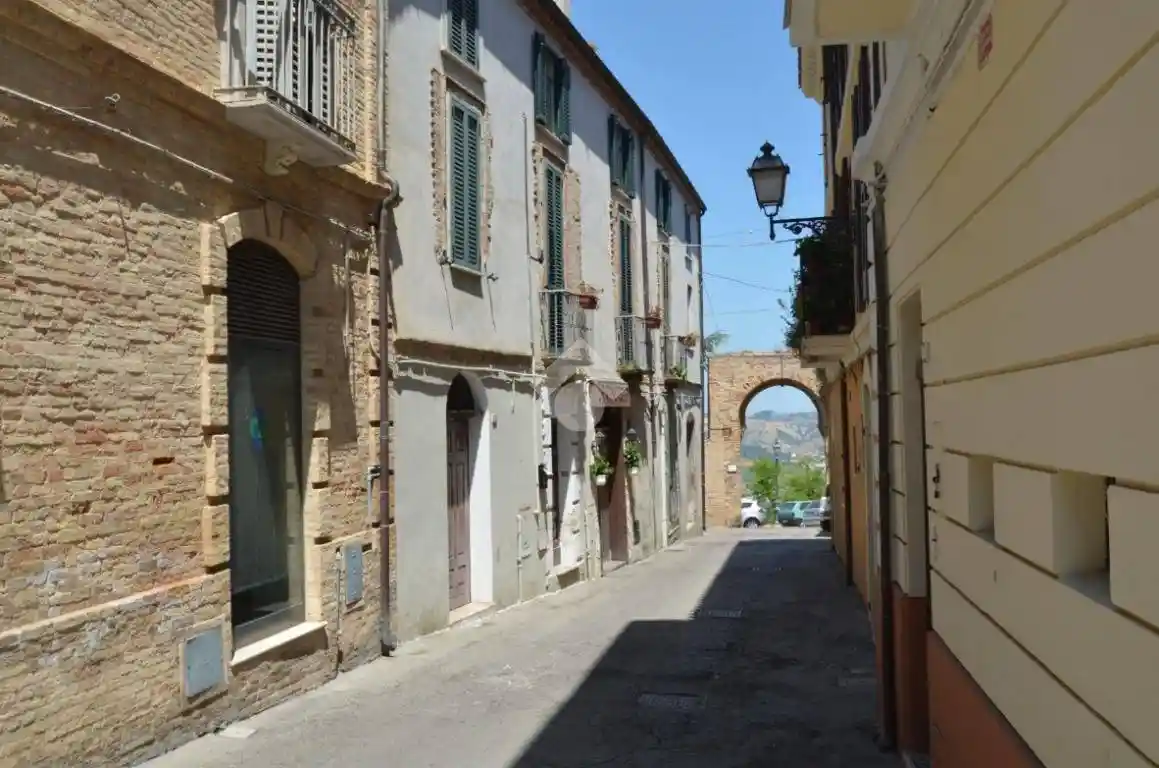 Terratetto unifamiliare via Licinia 5, Centro, Città Sant'Angelo - foto 2