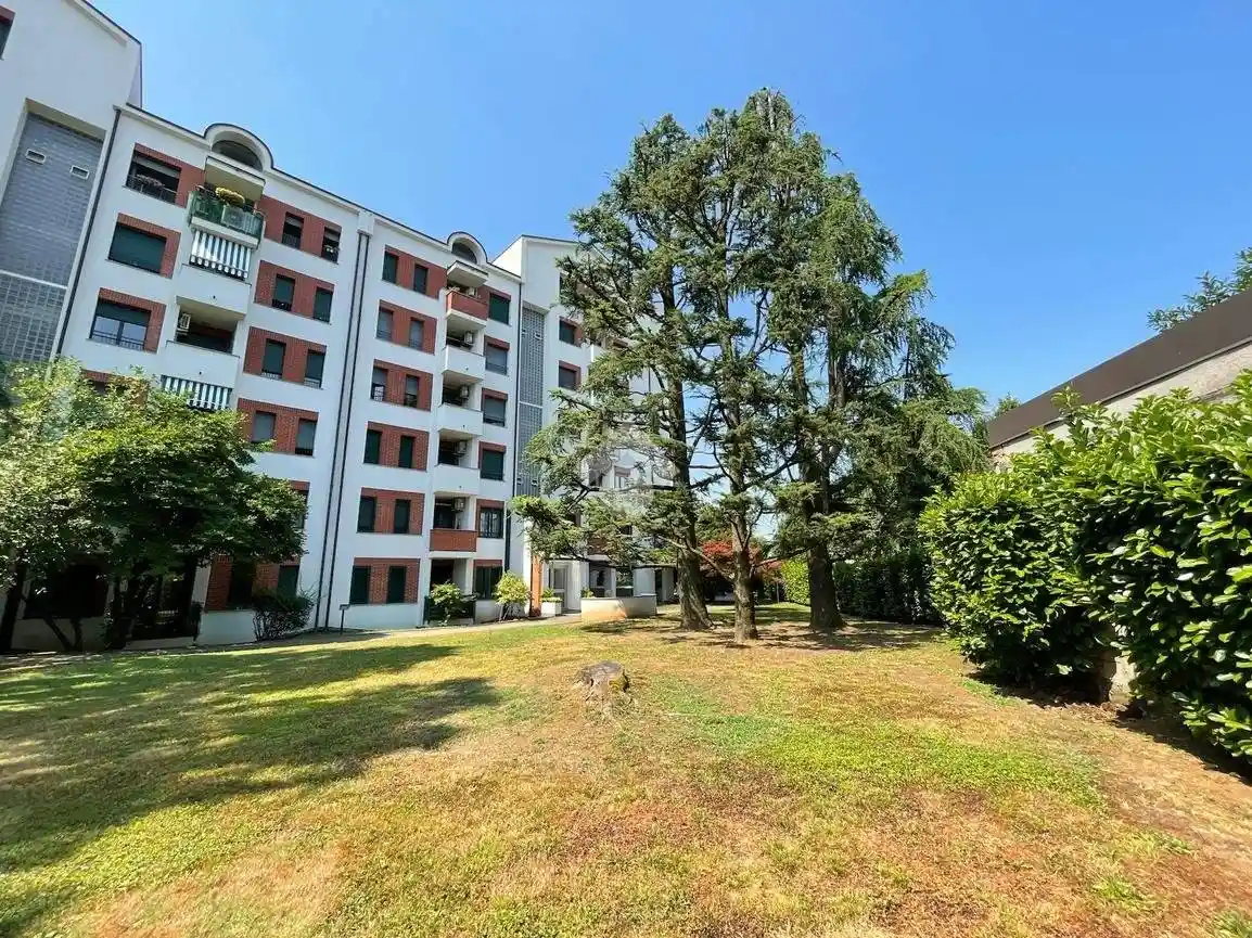 Quadrilocale via Carlo Gaviraghi 8, Taccona, Monza - foto 2