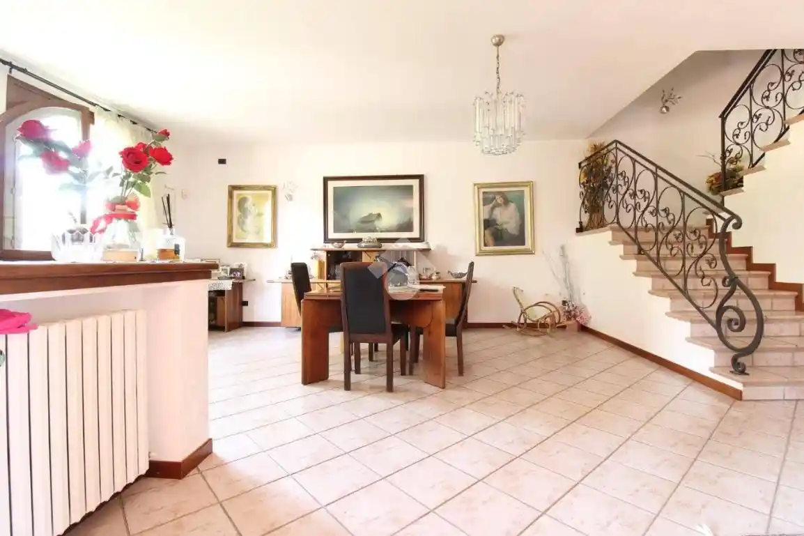 Villetta a schiera in vendita a Sassuolo