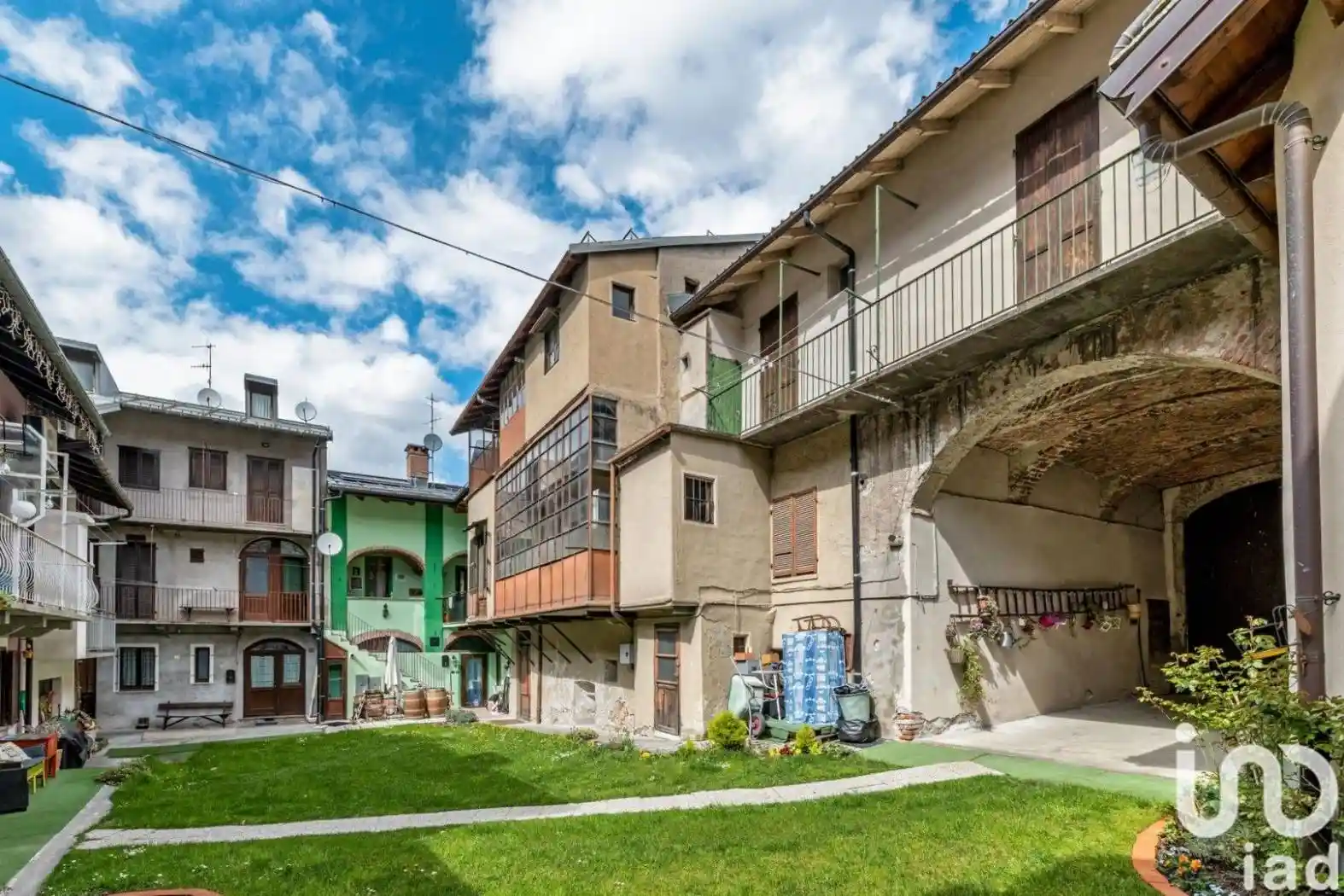 Palazzo - Edificio in Vendita - foto 2