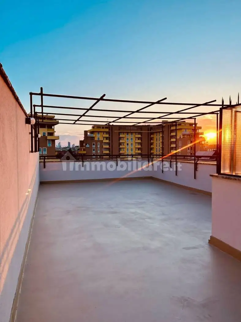 Penthouse - Attic in vendita a Milan