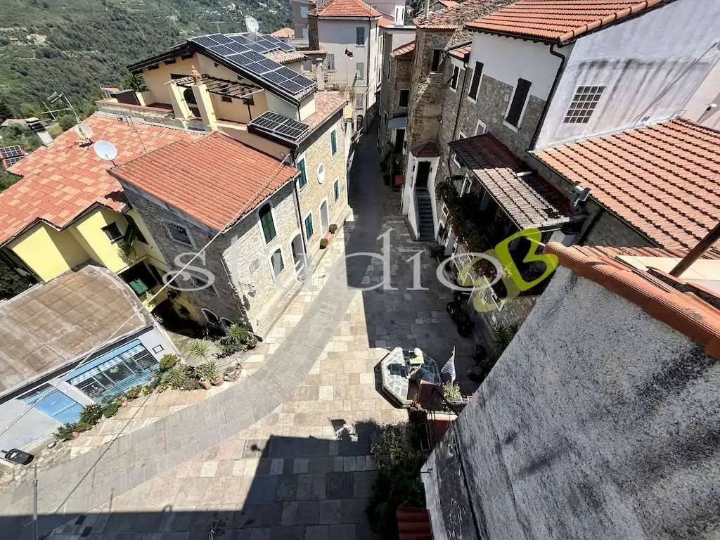 Appartamento in vendita a Seborga