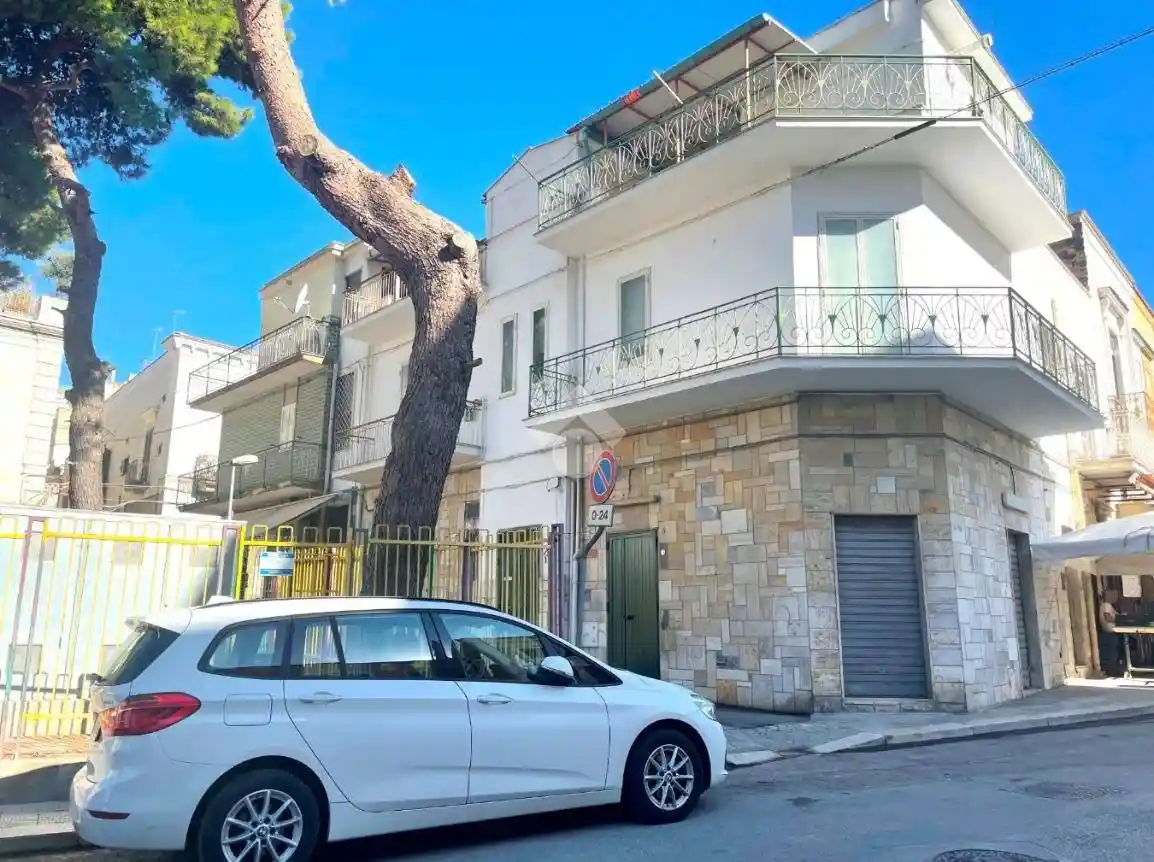 Casa indipendente in vendita a Canosa di Puglia