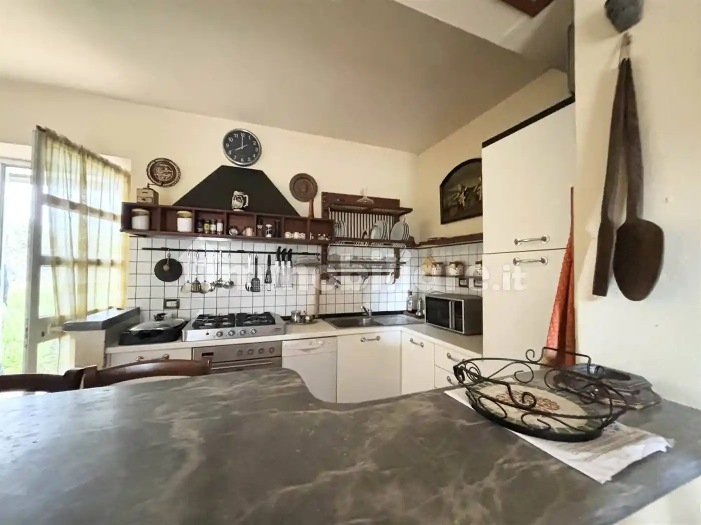 Casa indipendente in vendita a Sarzana