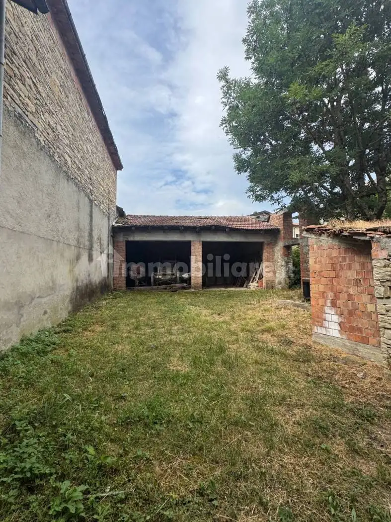 Sasso Località Zani 1, Bore - foto 2