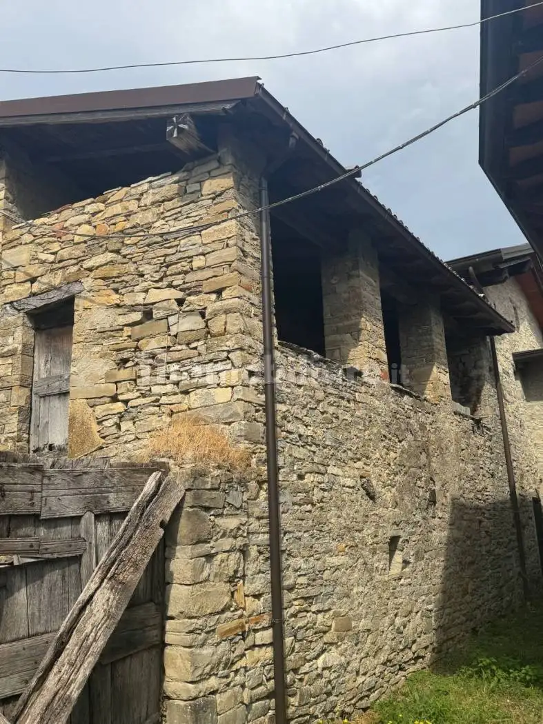 Sasso Località Zani 1, Bore - foto 4